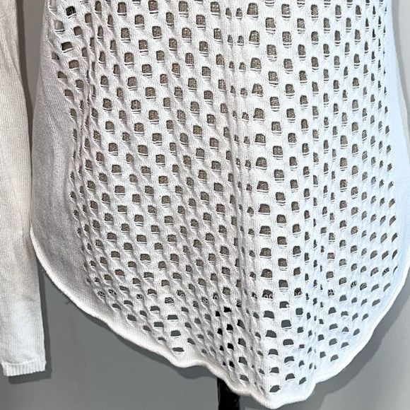 NWOT Two by Vince Camuto Hole Knit Linen Blend Sweater Sz S - Picture 3 of 9